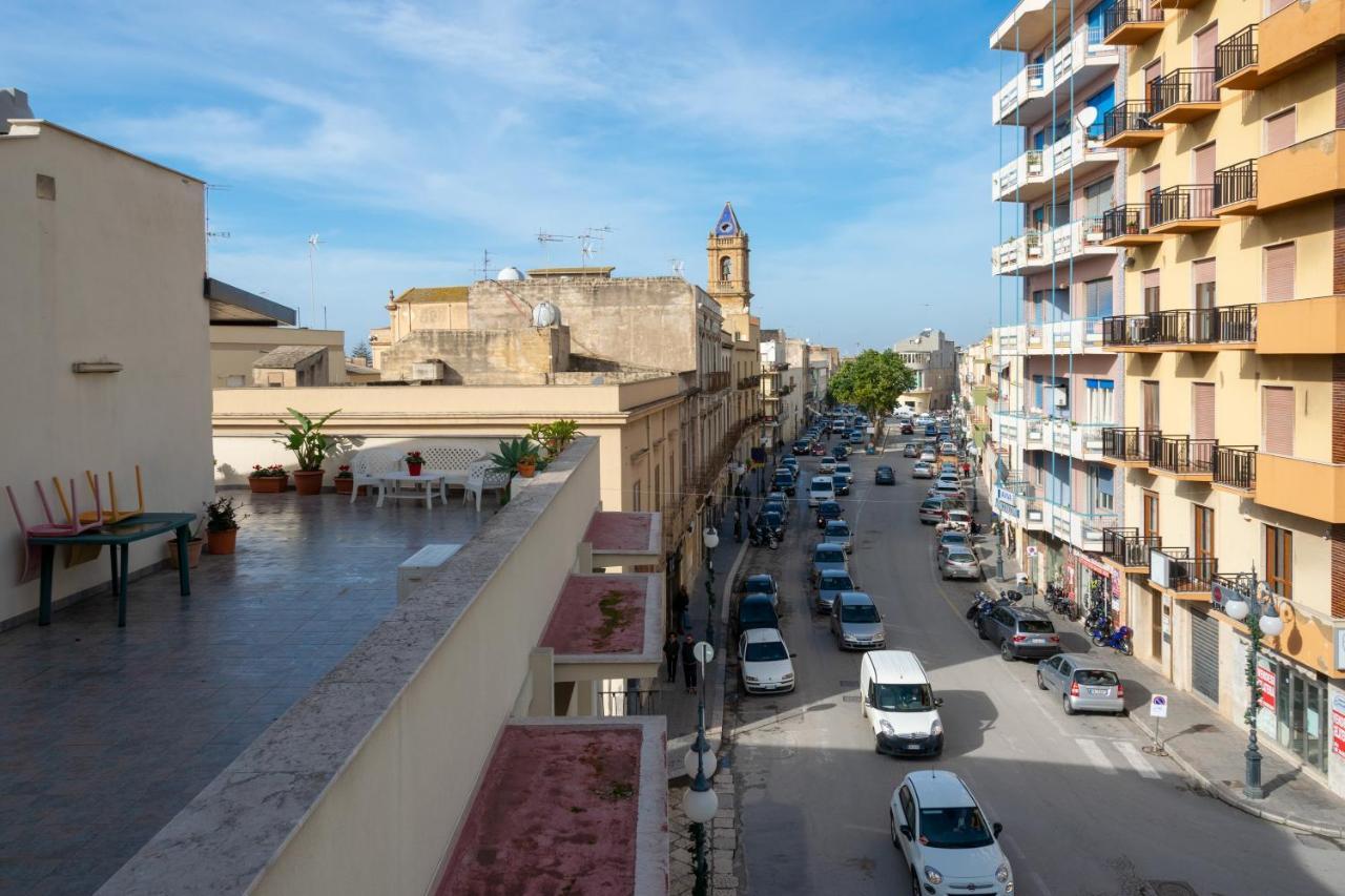 Il Mosaico Family Apartments Мадзара дел Вало Екстериор снимка